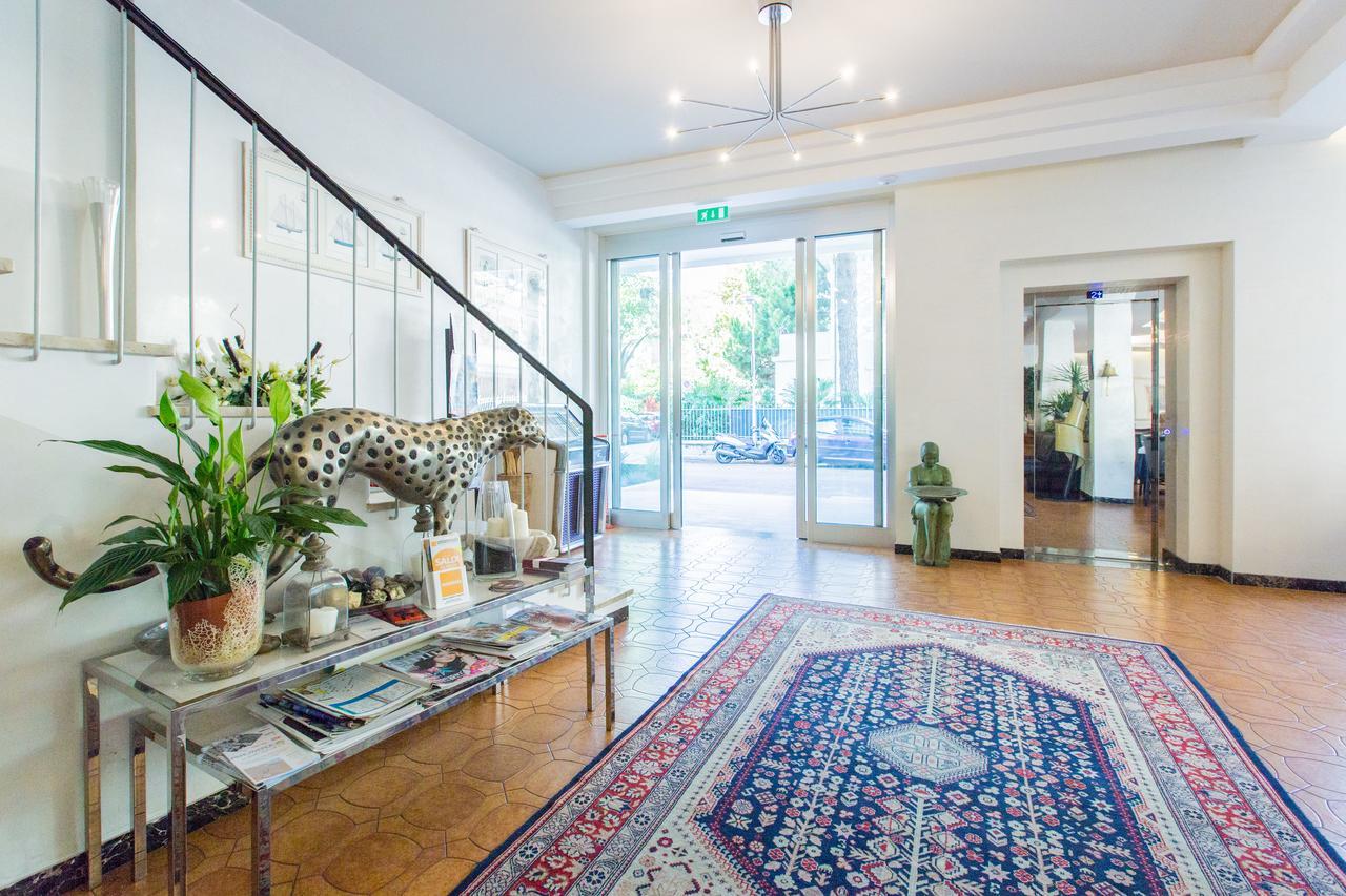 Hotel Nautilus à Riccione Extérieur photo